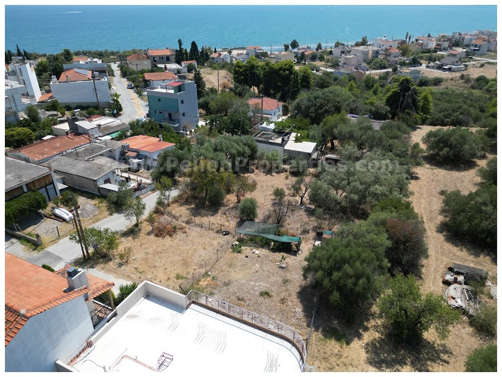 Small Plot, Big Advantage — Building Permit Included - Property Pelion